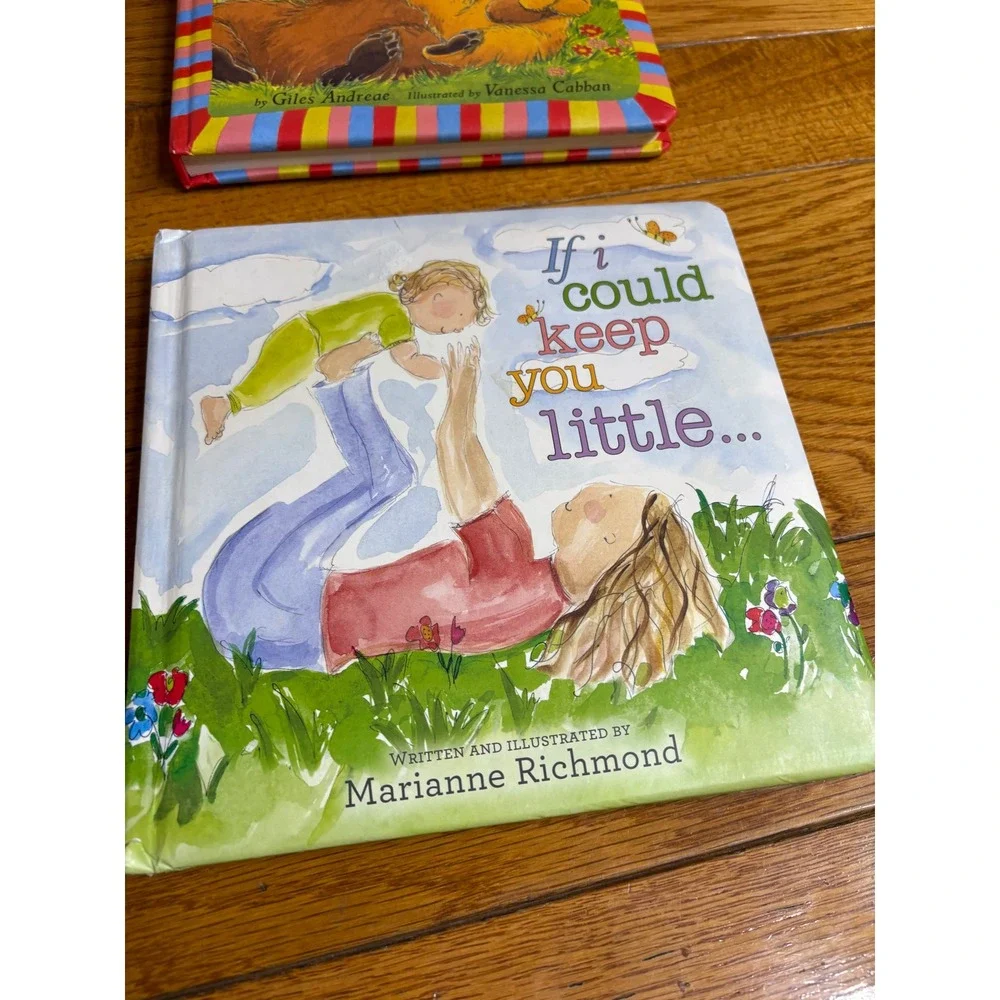Set of 4 Childrens Board Books Its Following Me Snuggle Up Heaven Is‎ Having You